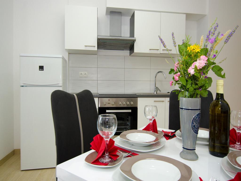 Apartments Vesela Janjina Экстерьер фото
