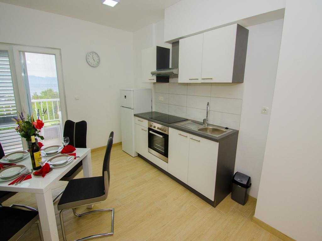 Apartments Vesela Janjina Экстерьер фото