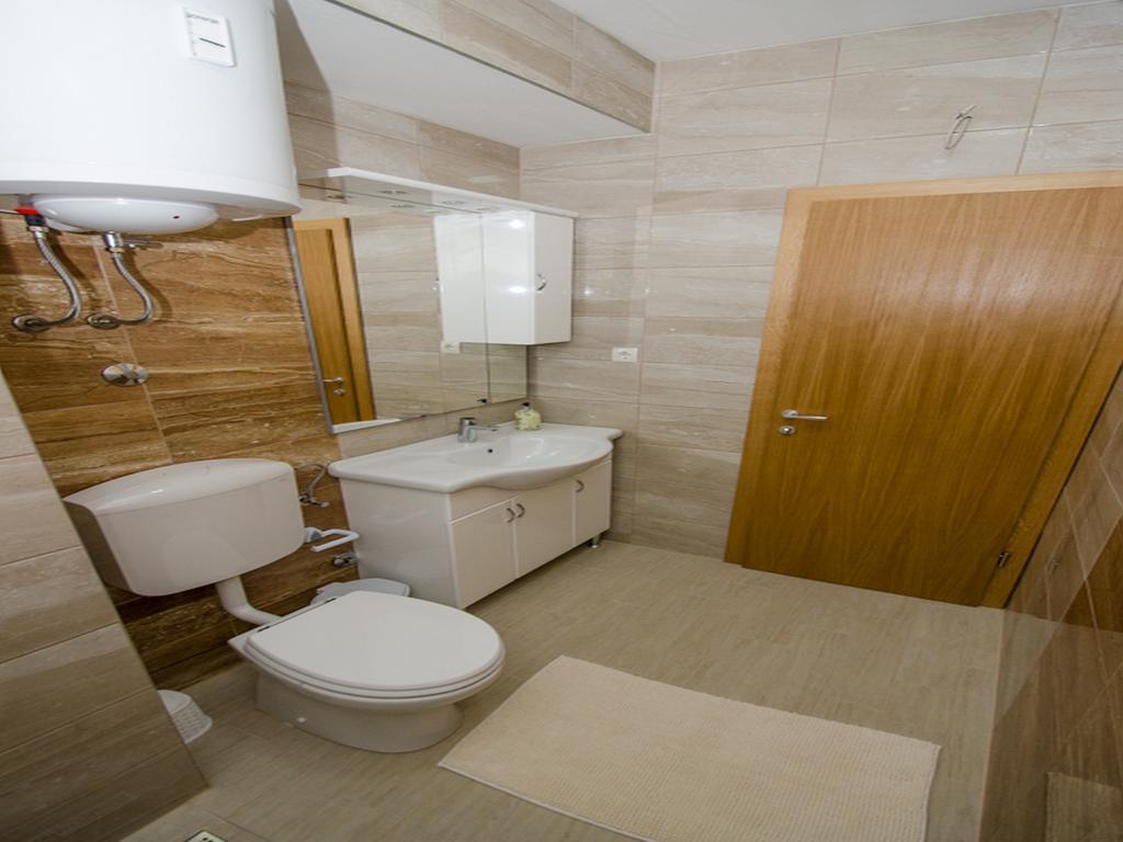 Apartments Vesela Janjina Экстерьер фото